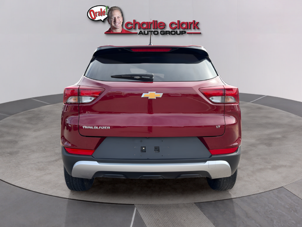 Used 2023 Chevrolet TrailBlazer LT FWD image 4
