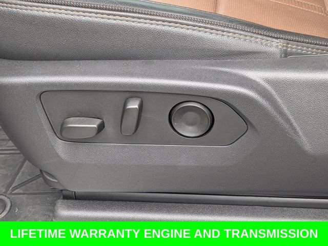Used 2023 Chevrolet Silverado 1500 High Country w/ High Country Premium Package AWD/4WD image 22
