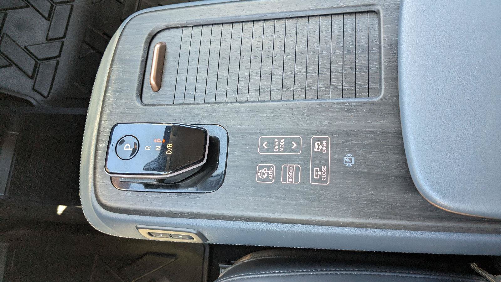 Used 2023 Nissan Ariya AWD/4WD image 27