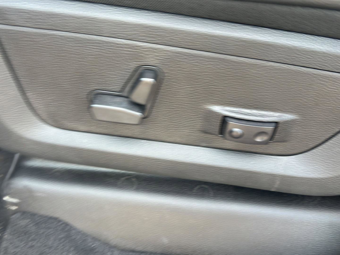 New 2026 RAM 2500 Laramie w/ Night Edition AWD/4WD image 12