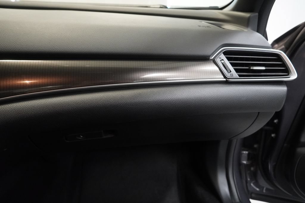 Used 2018 Honda Accord Sport image 36
