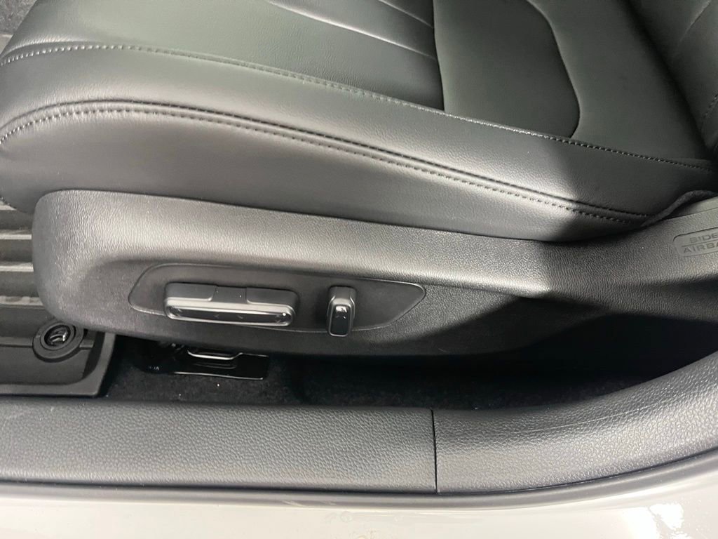 New 2026 Acura Integra FWD image 23