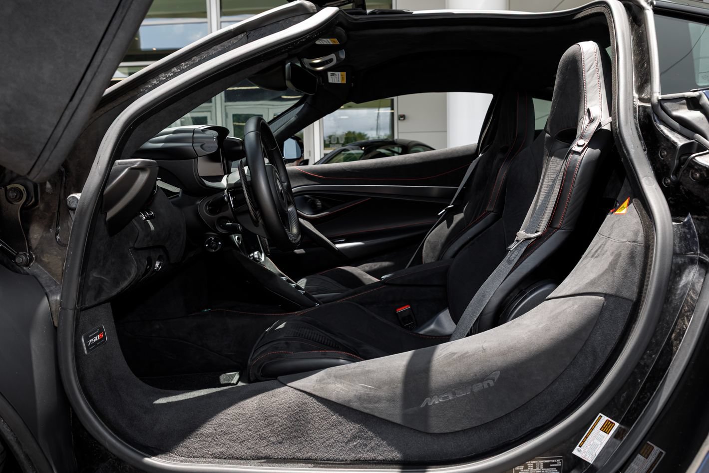 Used 2025 McLaren 750S RWD image 52