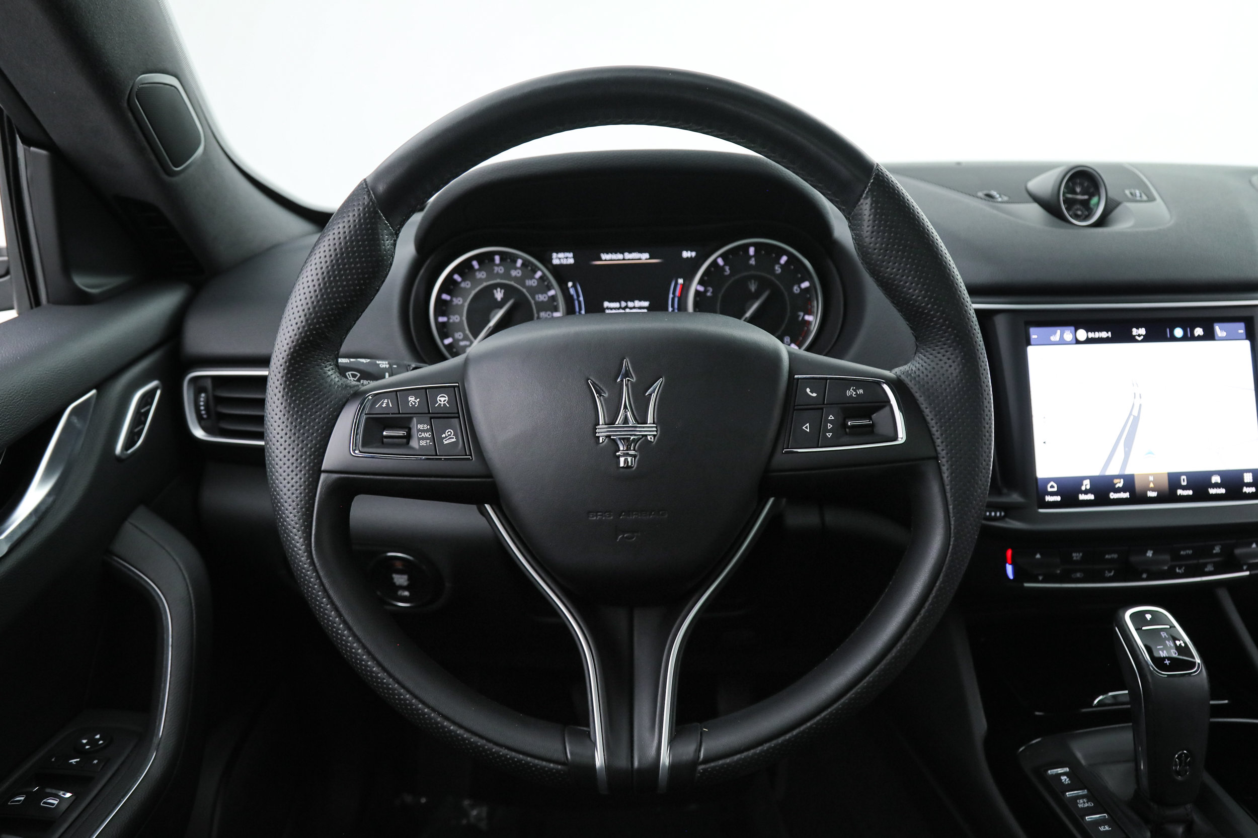 Certified 2023 Maserati Levante GT AWD/4WD image 18