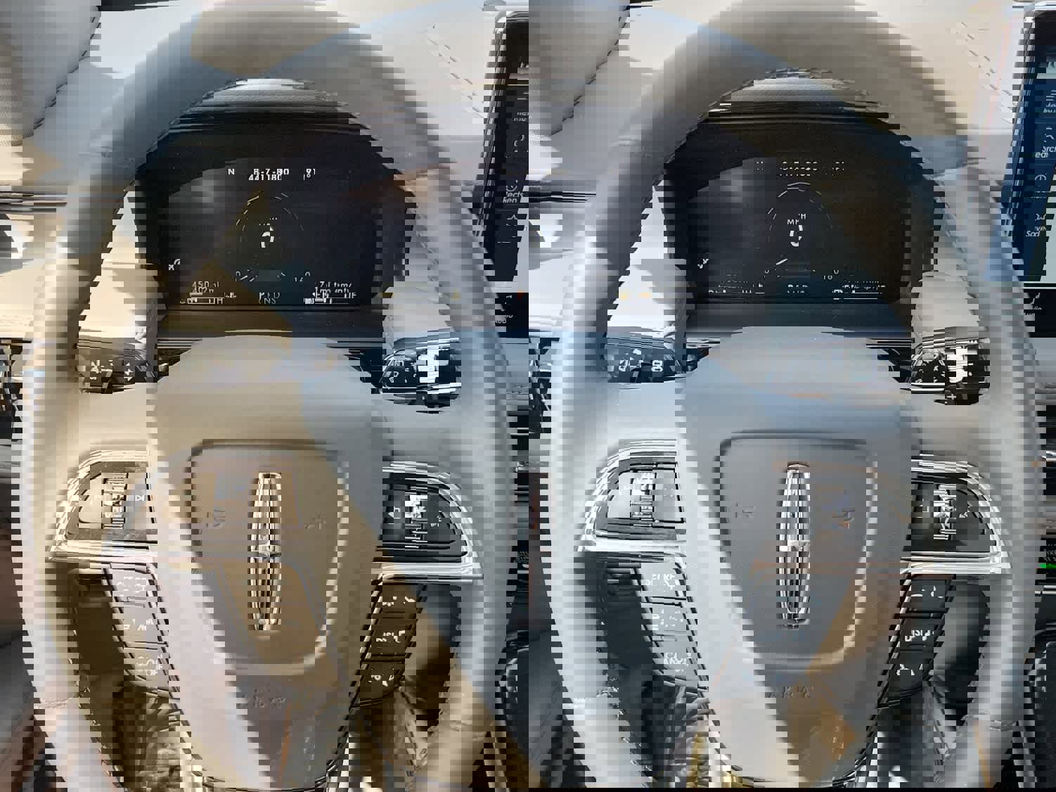 Used 2022 Lincoln Nautilus Reserve w/ Equipment Group 201A AWD/4WD image 16