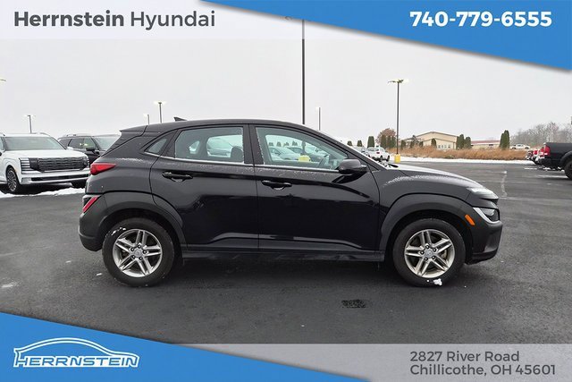 Used 2023 Hyundai Kona SE w/ Cargo Package image 28