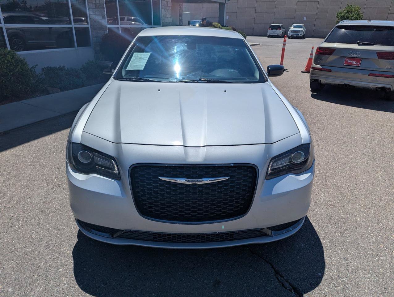 Used 2019 Chrysler 300 Touring w/ Sport Appearance Package RWD image 7