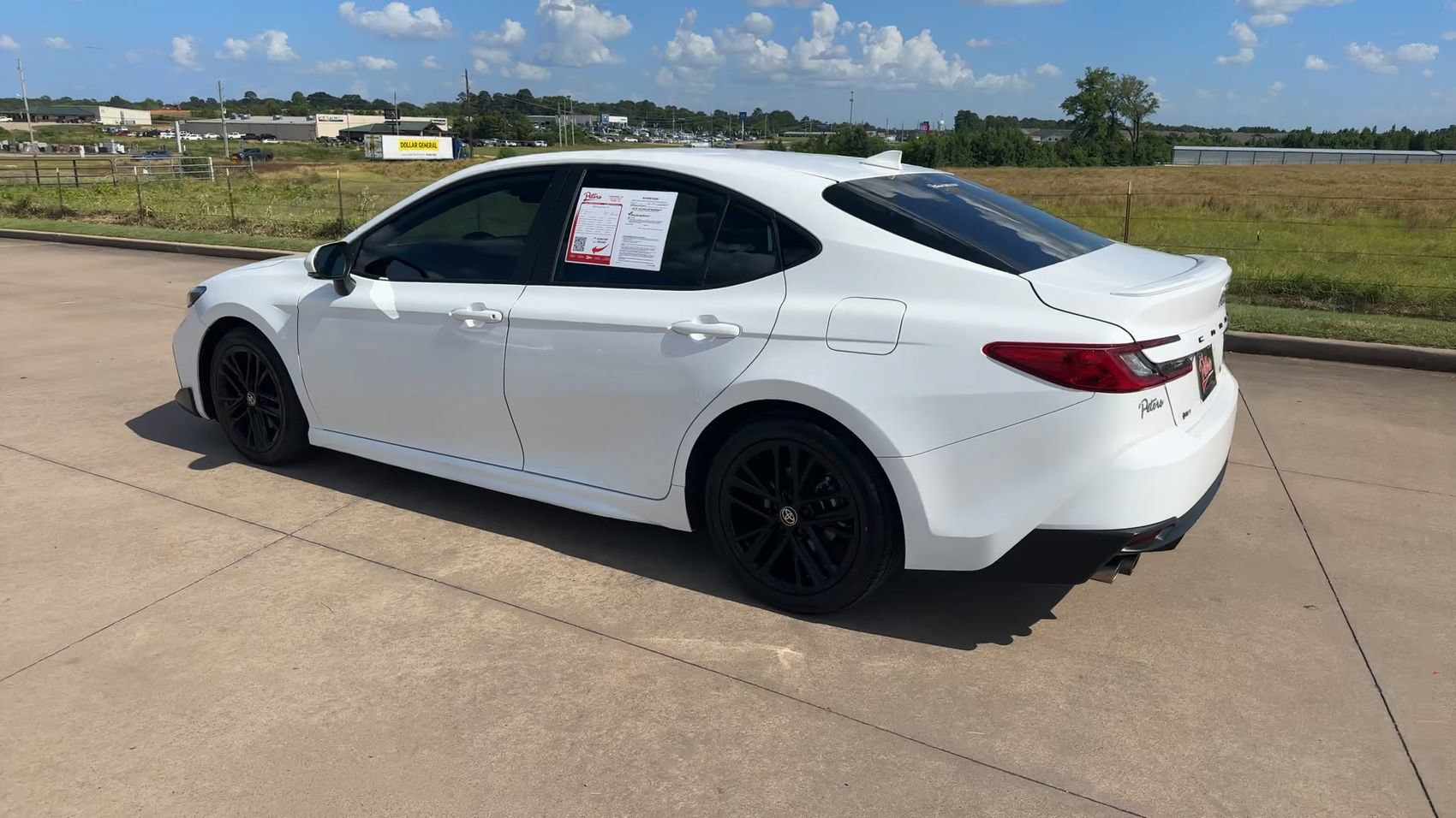 Used 2025 Toyota Camry SE FWD image 6
