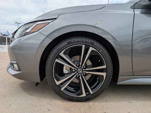 Used 2023 Nissan Sentra SR w/ SR Premium Package FWD image 12