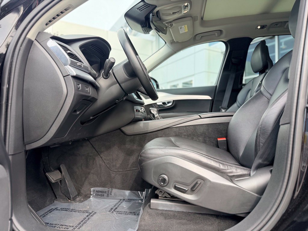 Used 2018 Volvo XC90 T5 Momentum w/ Convenience Package AWD/4WD image 10