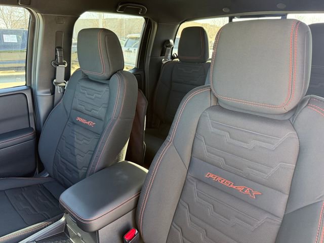 Used 2026 Nissan Frontier PRO-4X w/ Pro-4x Convenience Package image 12