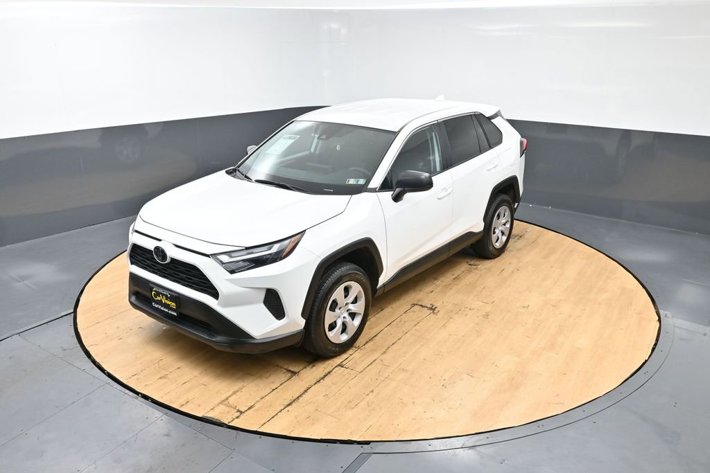 Used 2024 Toyota RAV4 LE image 6