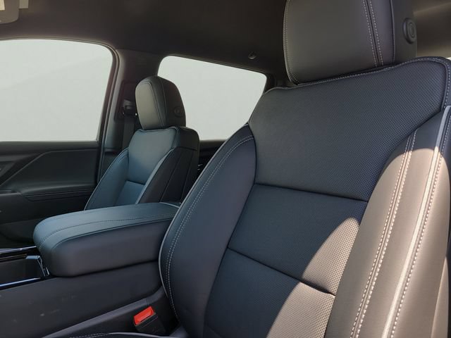 New 2026 Chevrolet Silverado EV LT w/ Plus Package AWD/4WD image 20