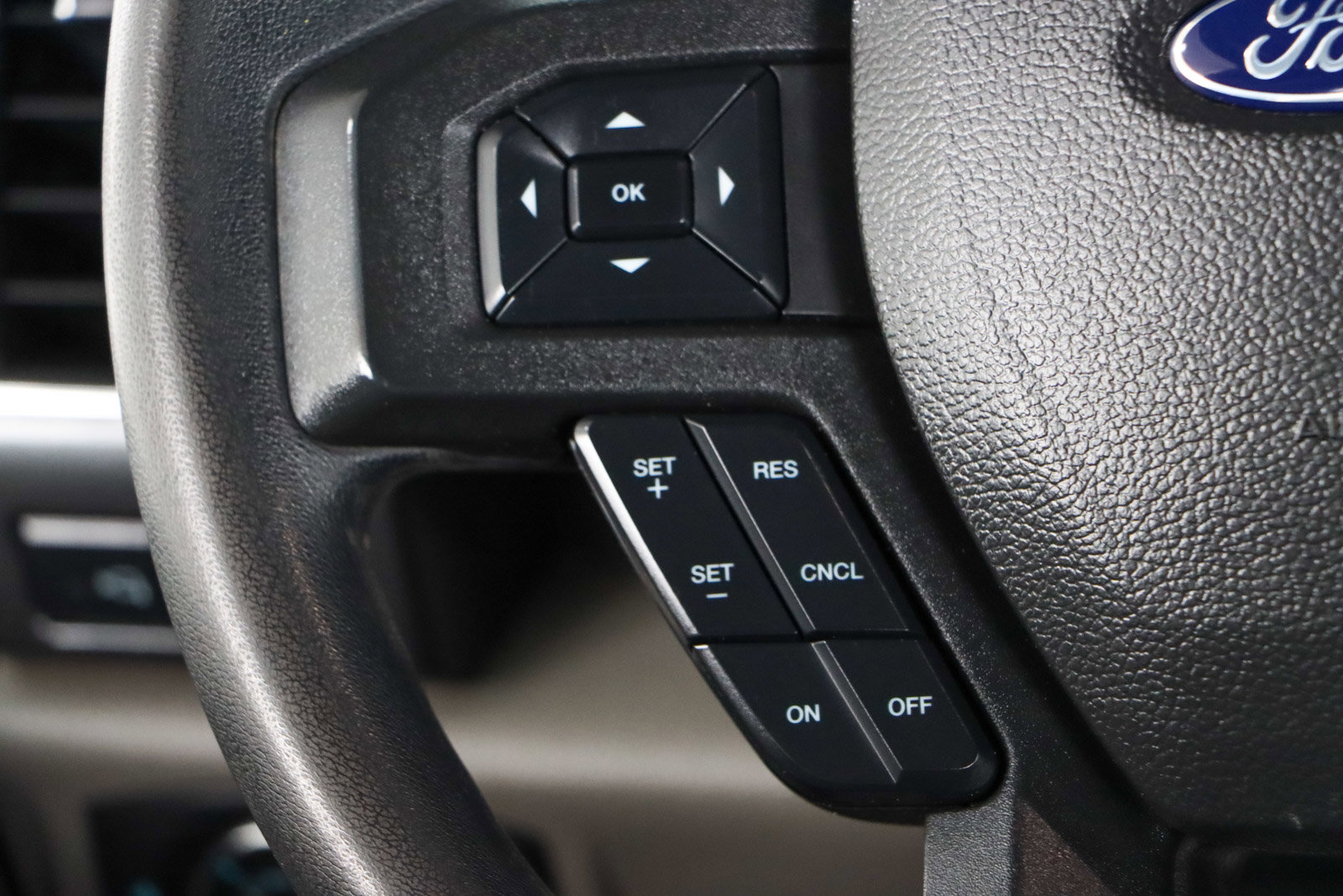 Used 2022 Ford F350 XLT image 15