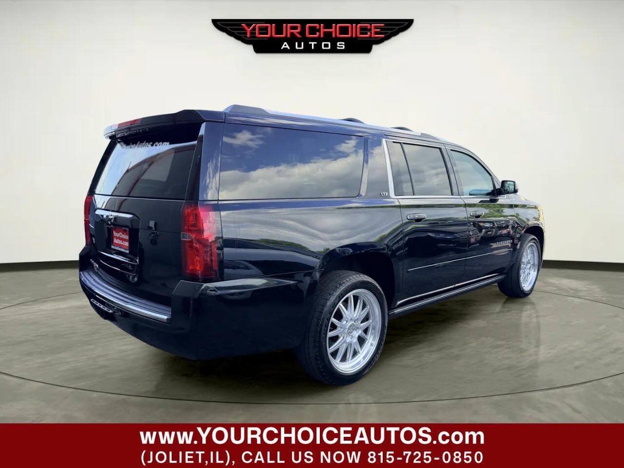 Used 2016 Chevrolet Suburban LTZ AWD/4WD image 9