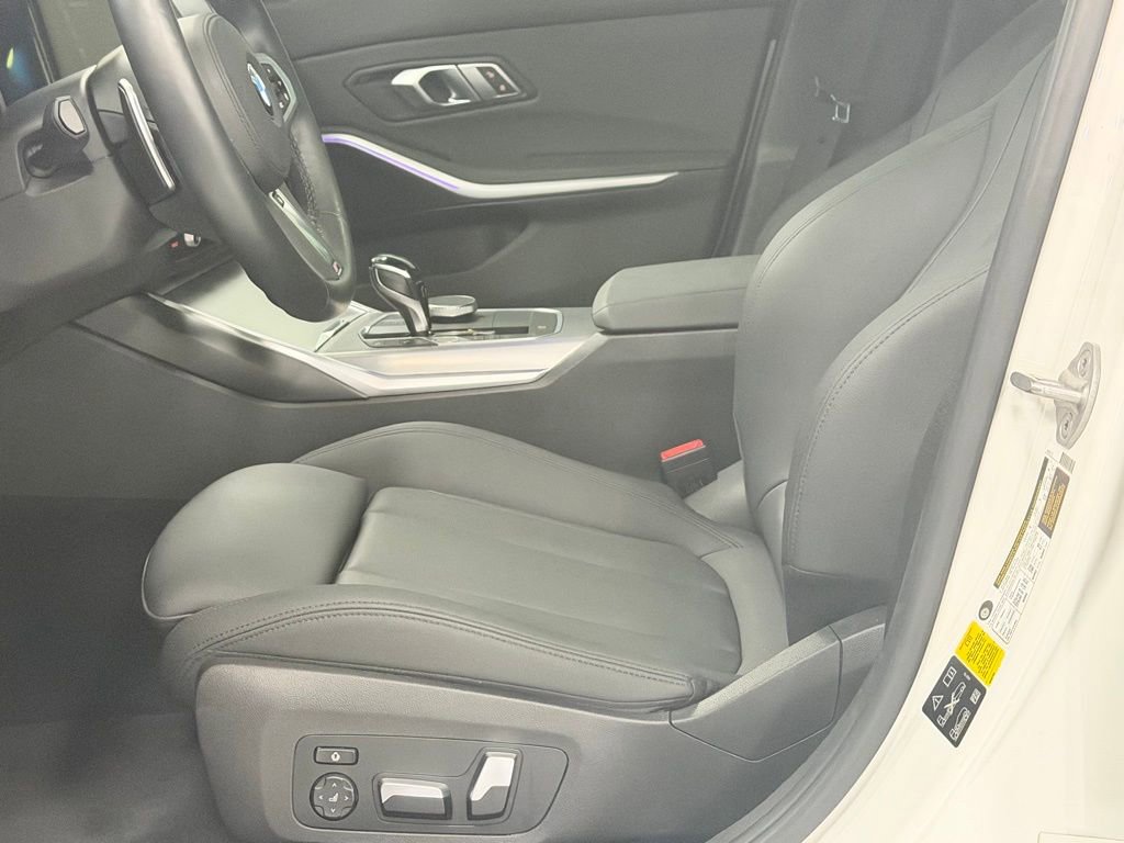 Used 2020 BMW 330i xDrive Sedan w/ M Sport Package image 13