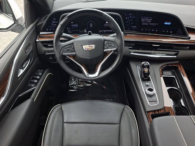 Used 2024 Cadillac Escalade ESV Premium Luxury w/ Performance Package AWD/4WD image 11