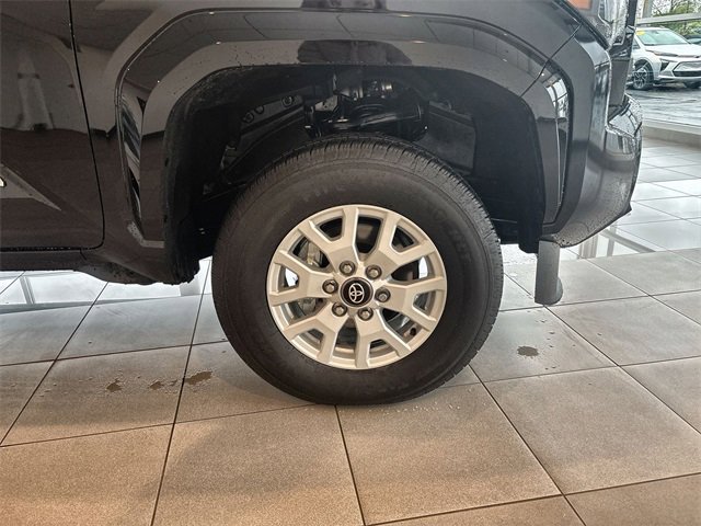 Used 2025 Toyota Tacoma SR5 w/ SR5 Upgrade Package image 14