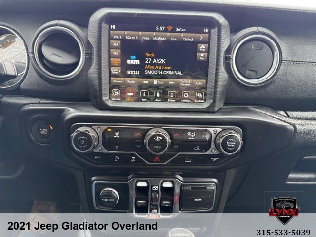 Used 2021 Jeep Gladiator Overland w/ Popular Equipment Package image 12