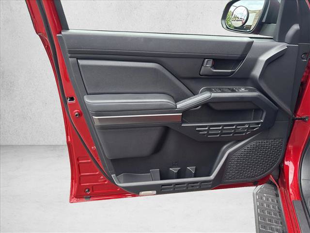 Certified 2025 Toyota 4Runner SR5 AWD/4WD image 11