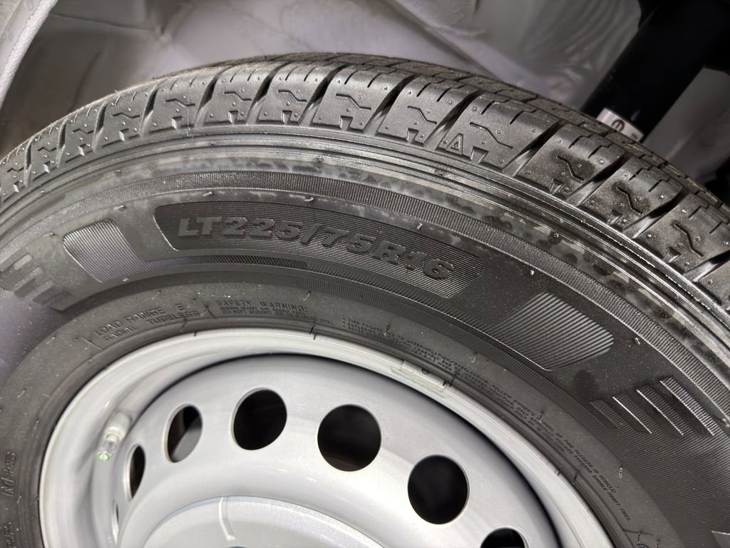 Used 2025 RAM ProMaster 2500 w/ Convenience Group image 14