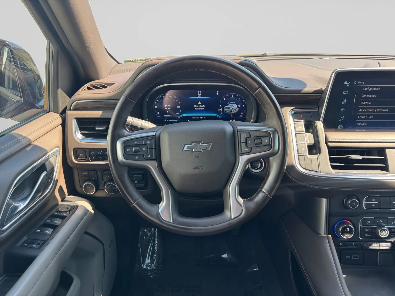 Used 2023 Chevrolet Tahoe Z71 w/ Luxury Package AWD/4WD image 22