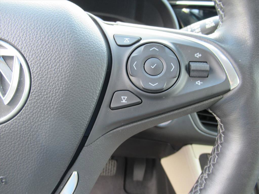 Used 2020 Buick Envision Premium w/ Driver Confidence Package image 25