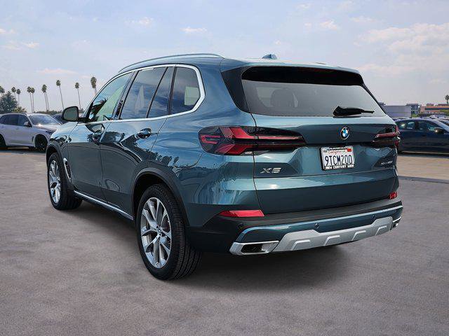 Used 2025 BMW X5 sDrive40i w/ Parking Assistance Package image 7