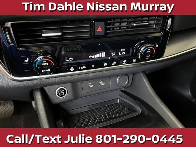 Used 2023 Nissan Rogue SV w/ SV Premium Package AWD/4WD image 29