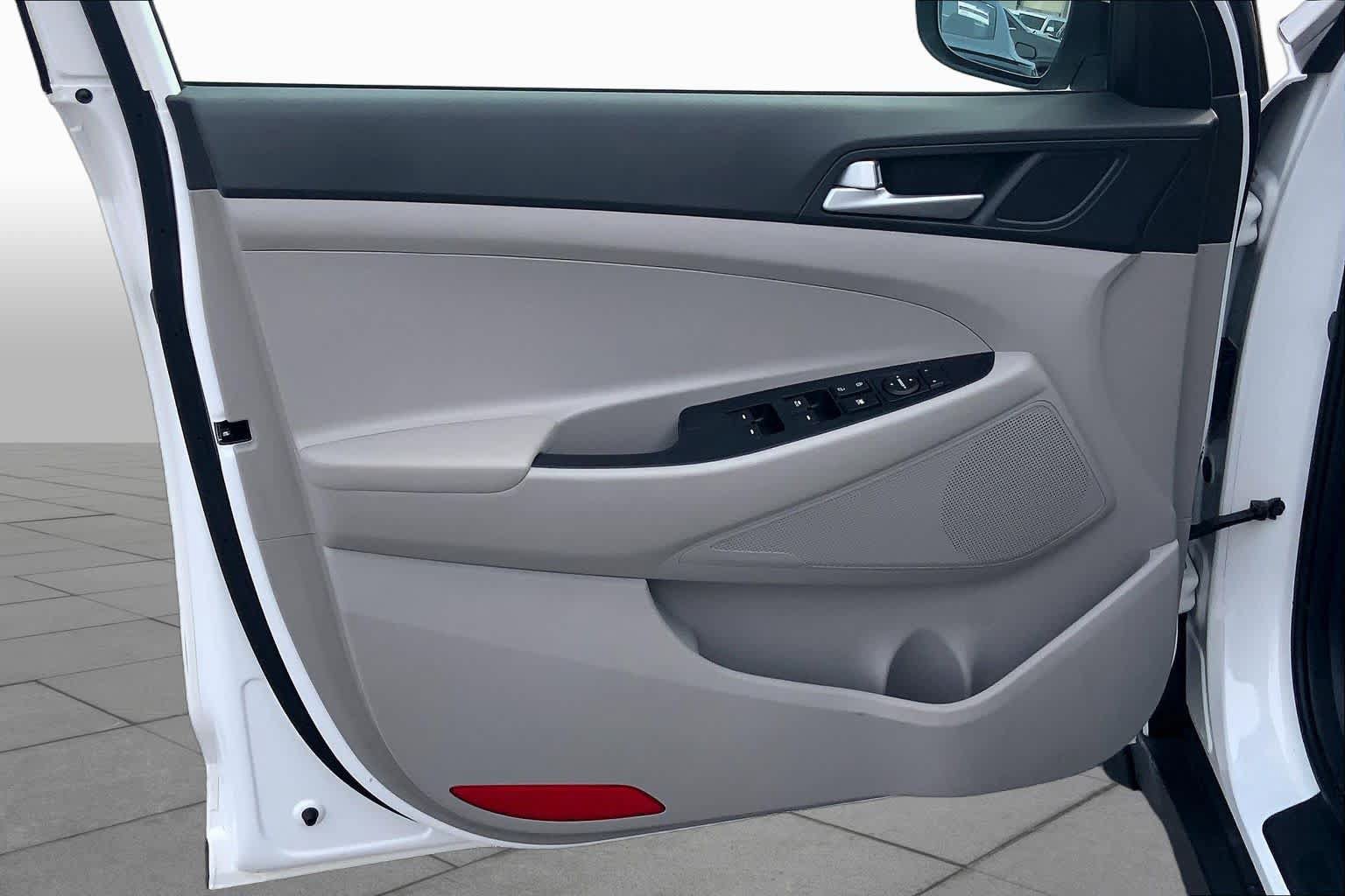 Used 2021 Hyundai Tucson Value FWD image 21