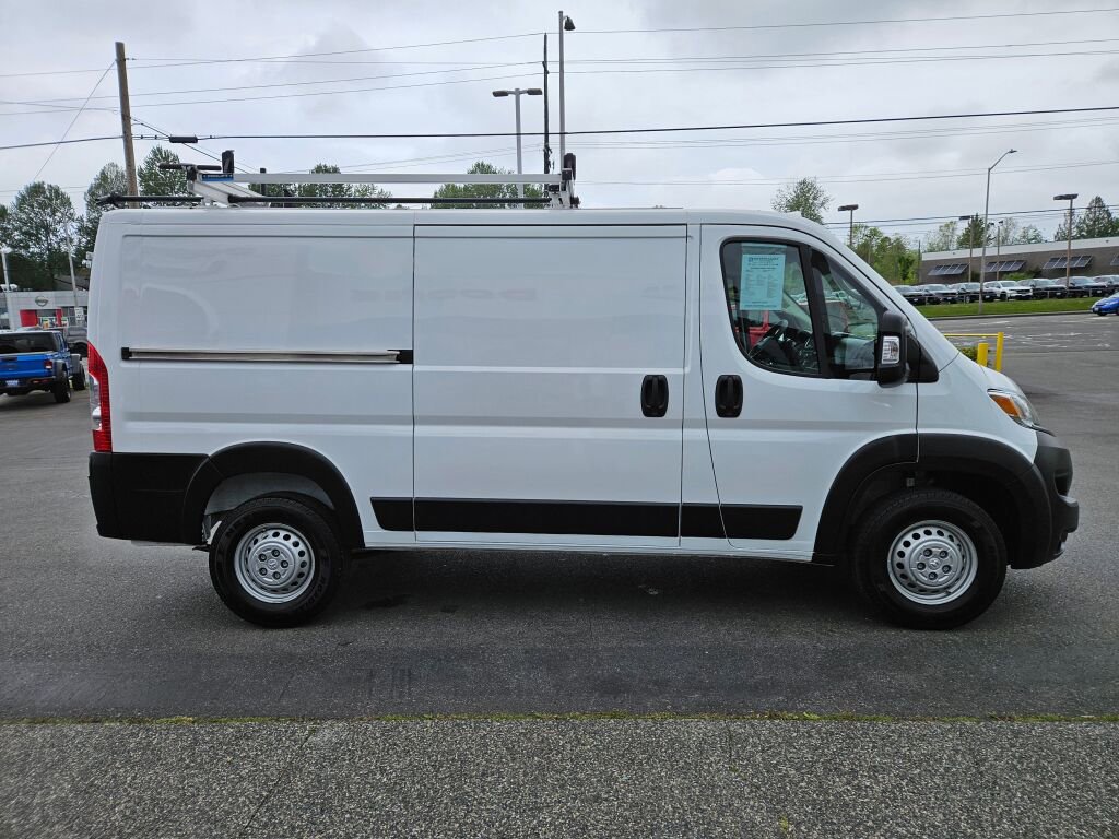 Used 2025 RAM ProMaster 2500 w/ Convenience Group FWD image 6