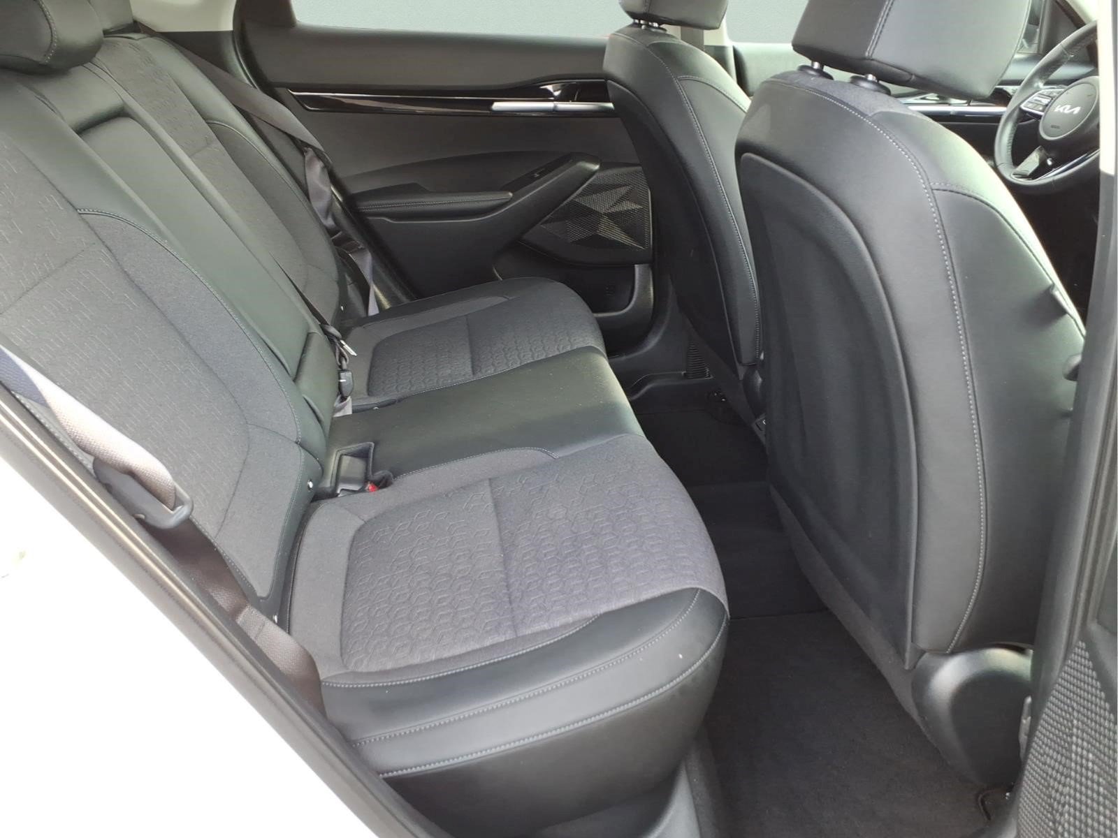 Used 2024 Kia Seltos S AWD/4WD image 27