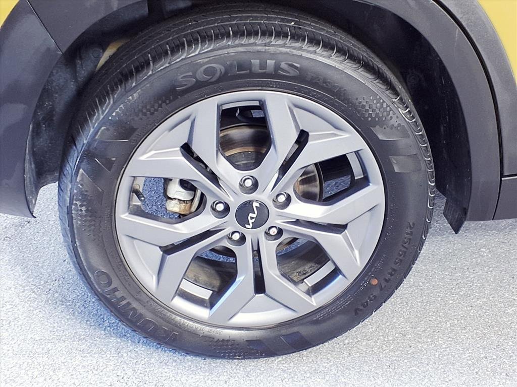 Used 2024 Kia Seltos S image 5
