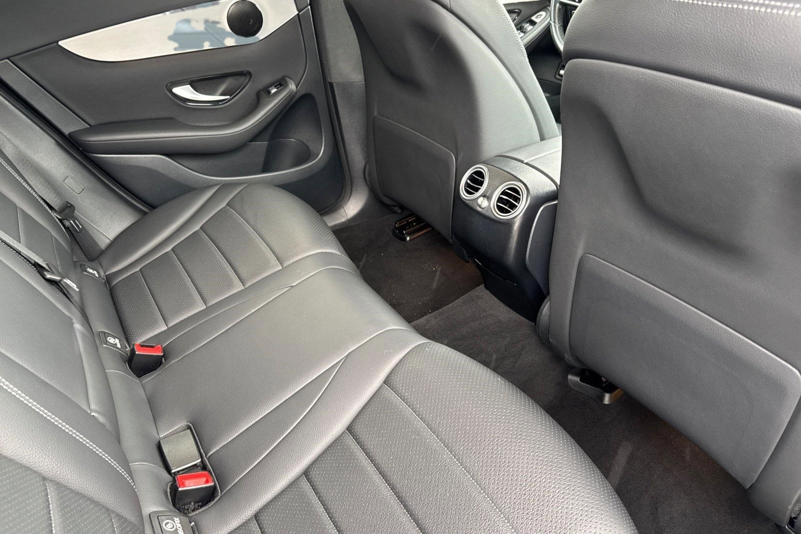 Certified 2022 Mercedes-Benz GLC 300 4MATIC image 30