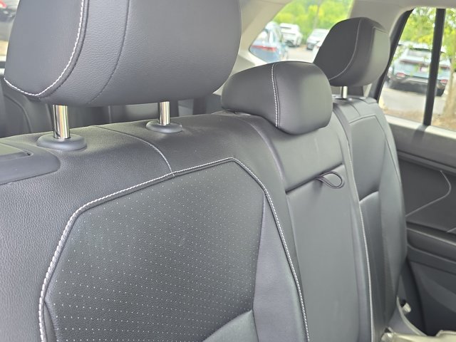 Used 2024 Volkswagen Tiguan SE FWD image 22