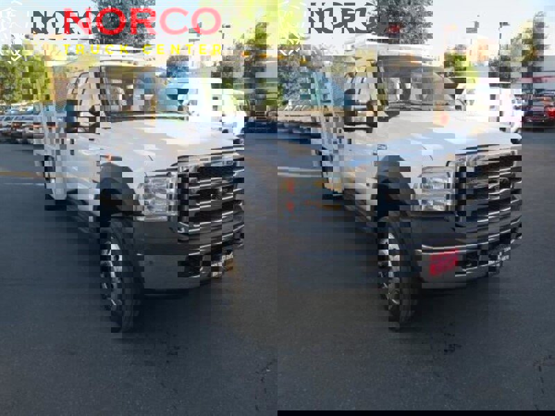 Used 2006 Ford F550 2WD Crew Cab Super Duty image 2