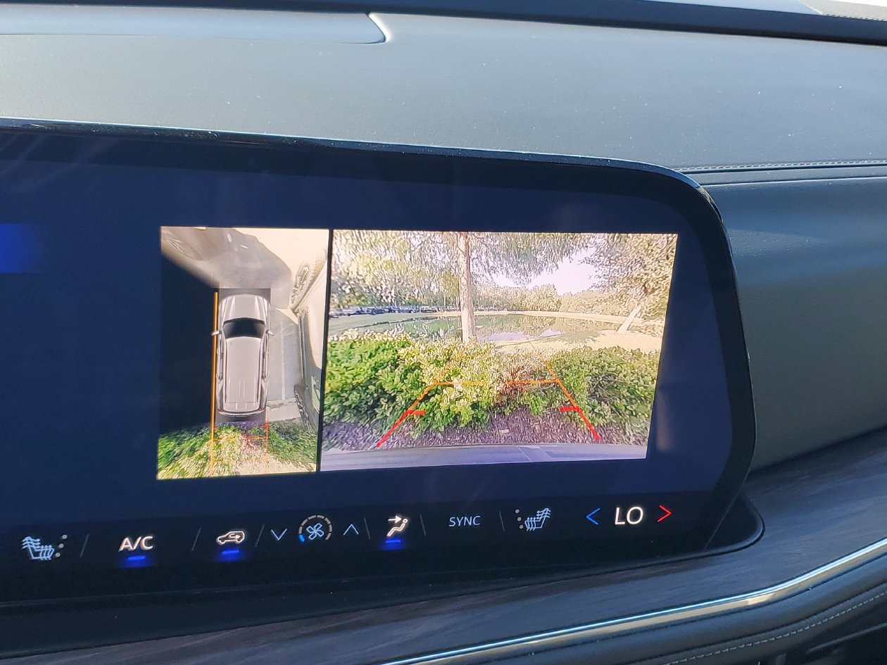 Used 2025 Chevrolet Tahoe LT RWD image 20