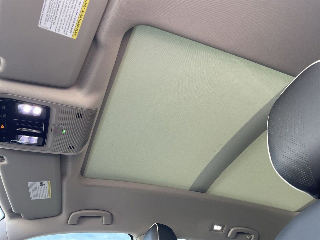 New 2026 Volkswagen Atlas SEL Premium R-Line image 18