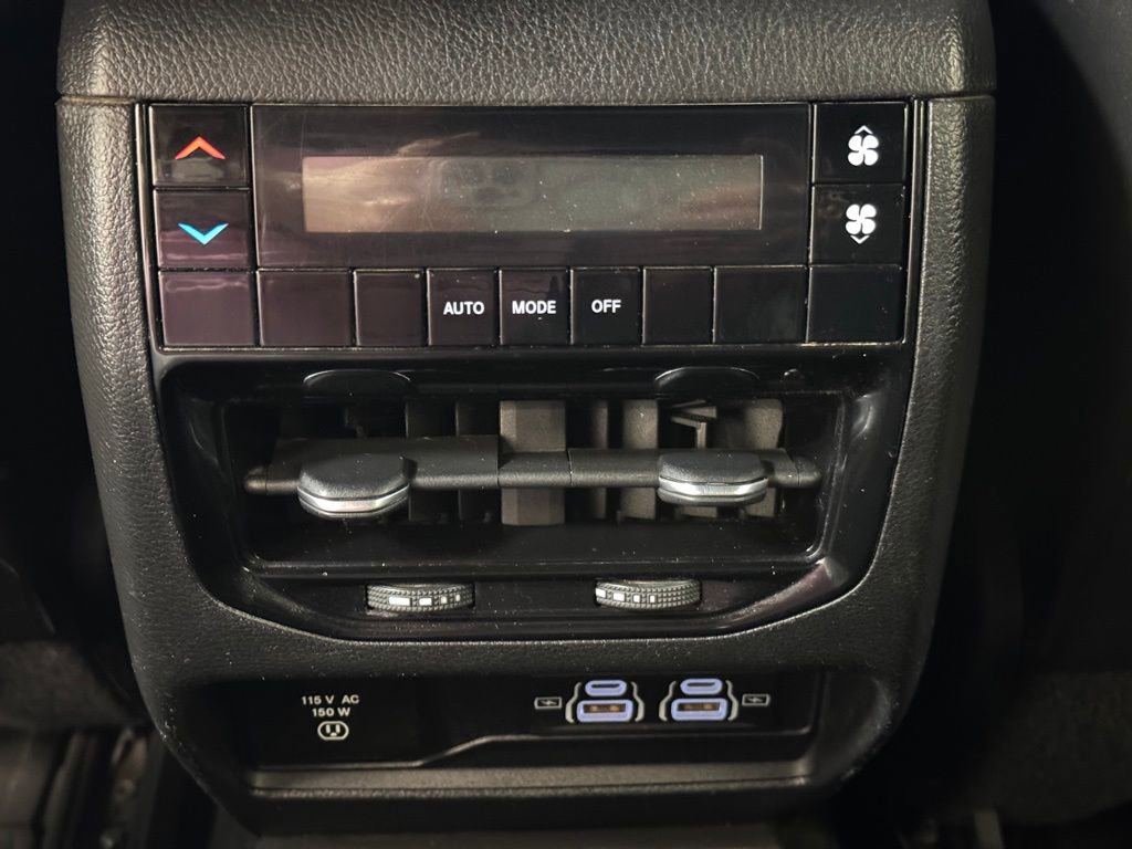 Used 2021 Jeep Grand Cherokee L Laredo AWD/4WD image 17