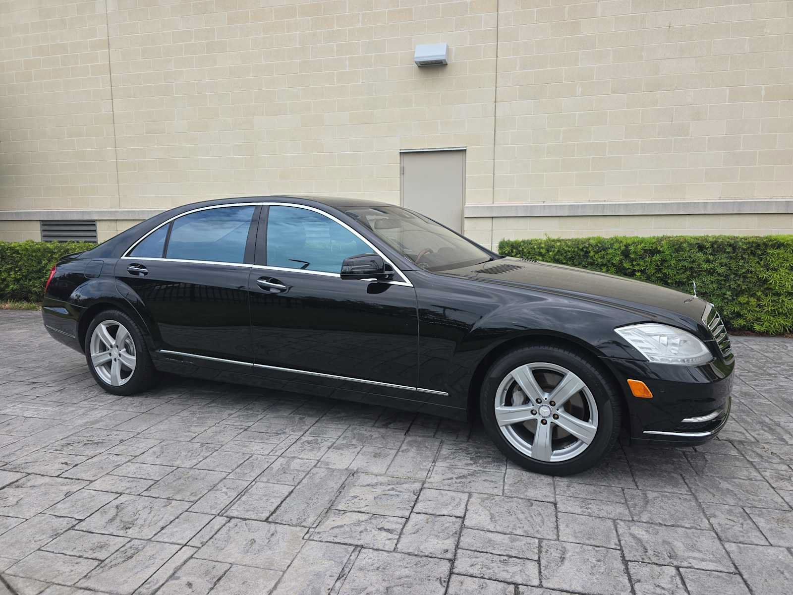 Used 2011 Mercedes-Benz S 550 4MATIC