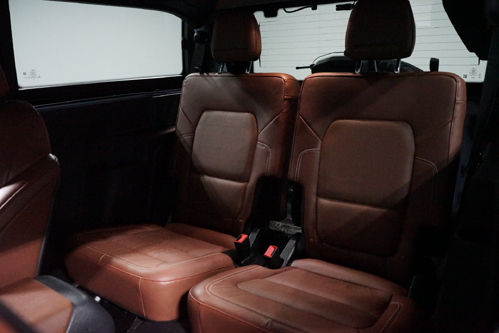 Used 2024 Ford Bronco Heritage Edition AWD/4WD image 30
