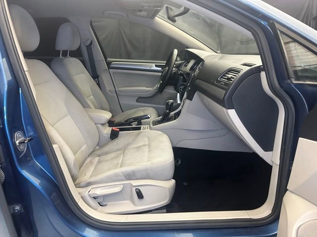 Used 2016 Volkswagen Golf S FWD image 13