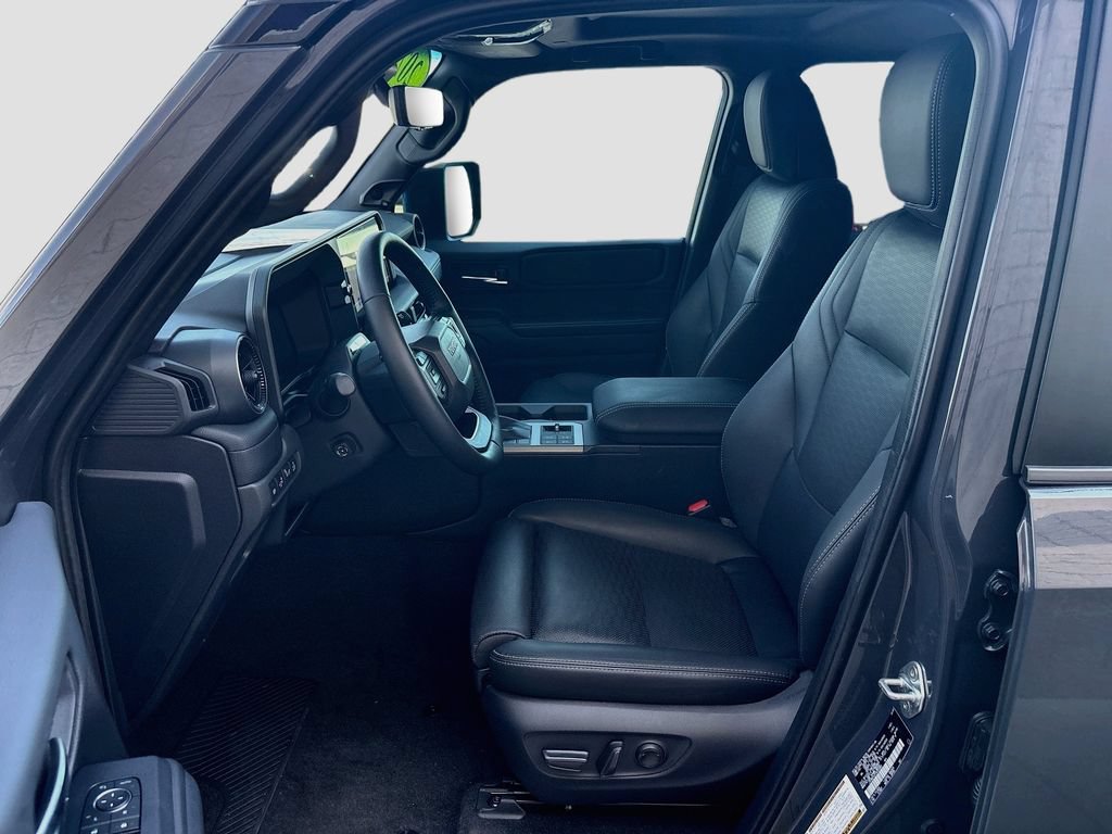 Certified 2026 Toyota Land Cruiser w/ Premium Package AWD/4WD image 19