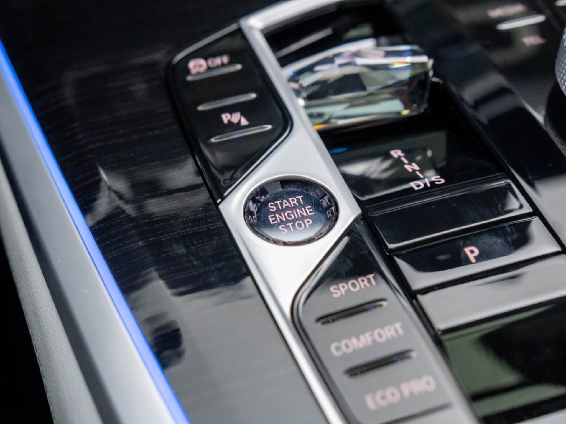 Used 2025 BMW X5 M60i image 22