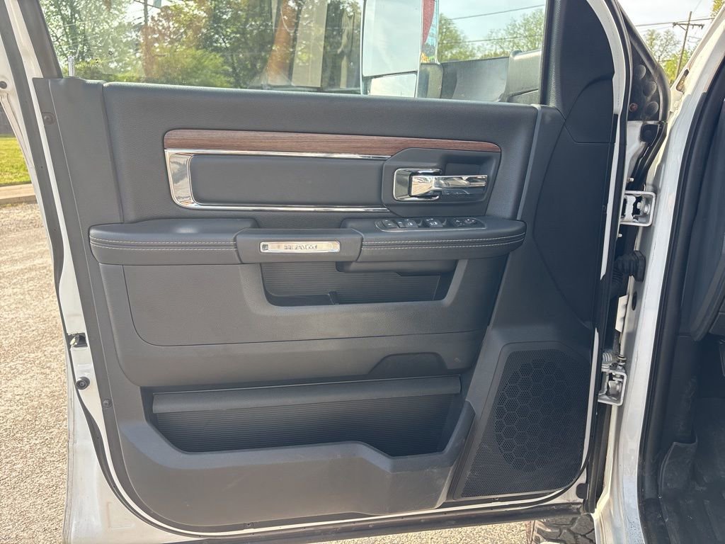 Used 2015 RAM 3500 Laramie image 10