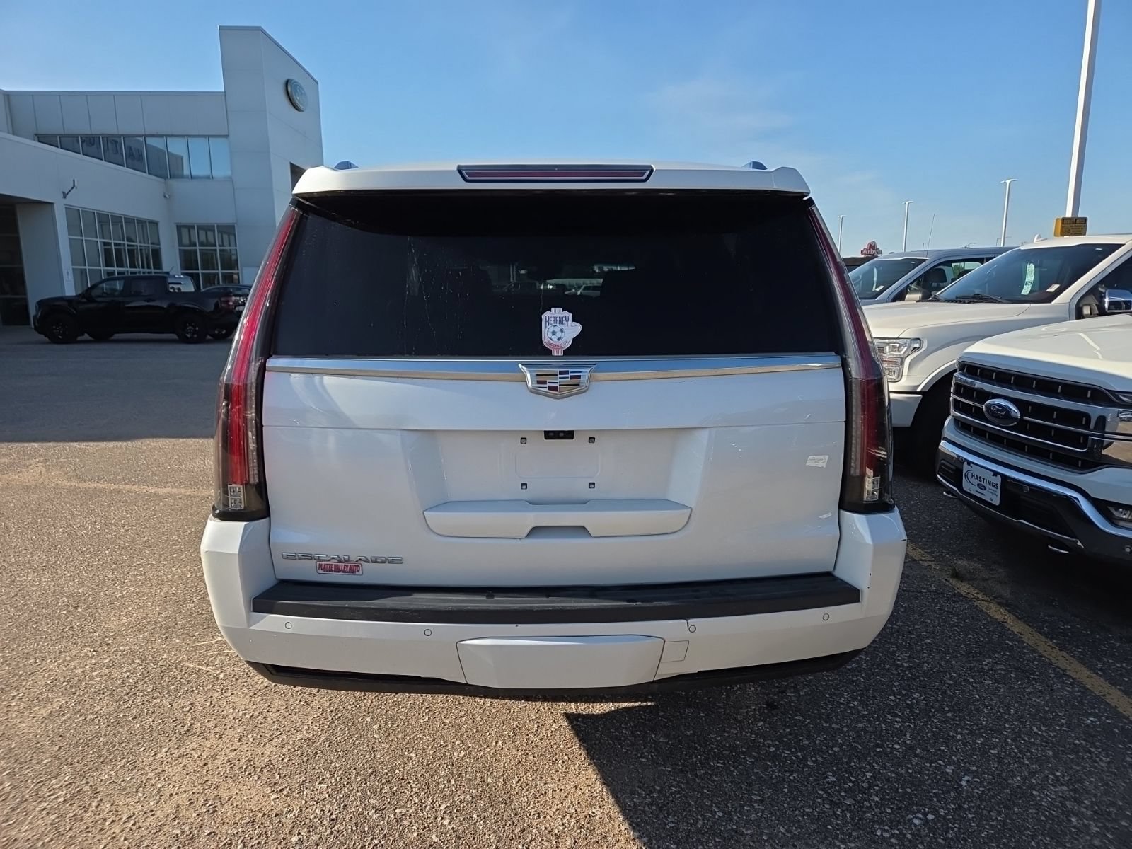 Used 2020 Cadillac Escalade ESV Premium Luxury AWD/4WD image 4