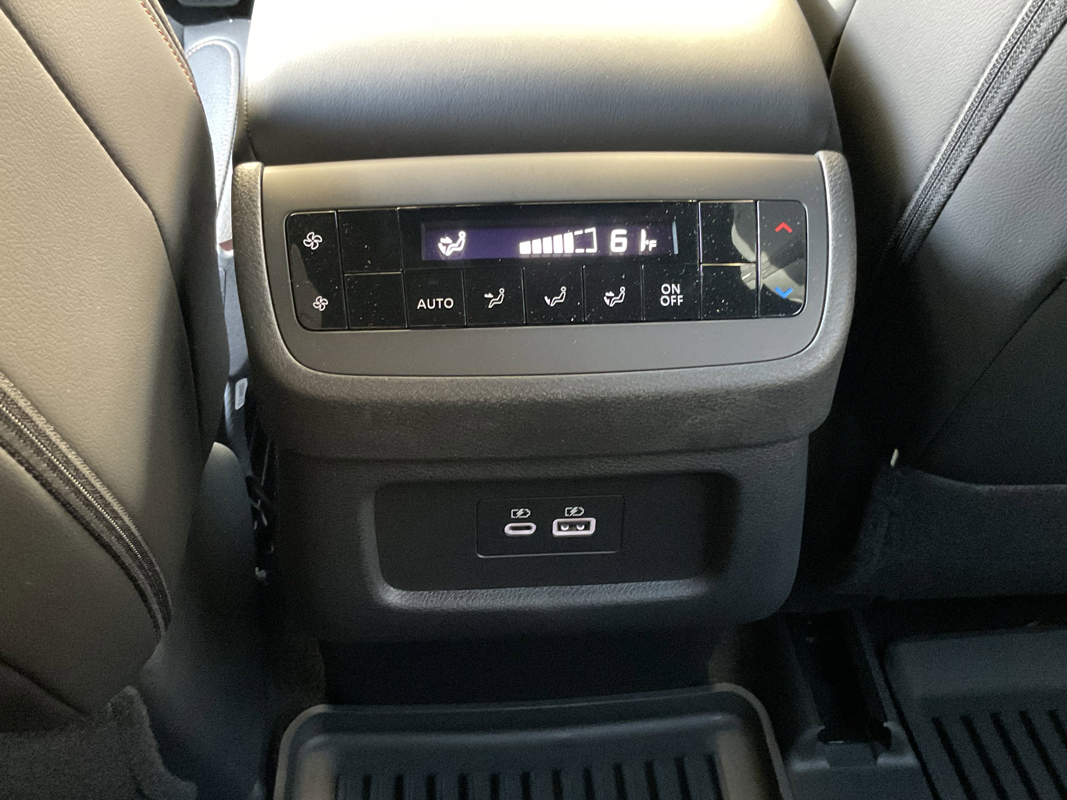 Used 2025 Nissan Pathfinder Rock Creek image 37