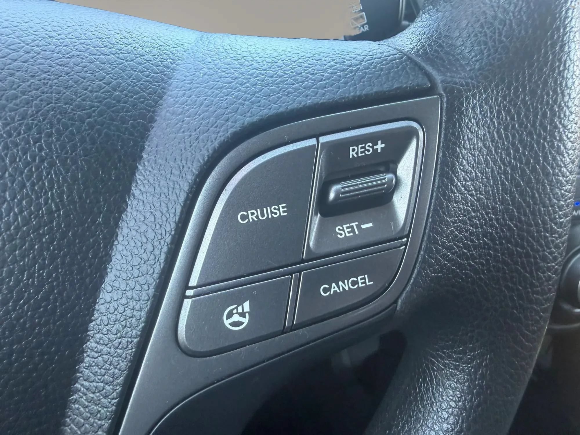 Used 2014 Hyundai Santa Fe Sport AWD/4WD image 14