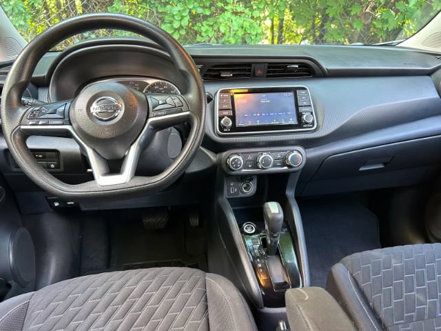 Used 2022 Nissan Kicks S FWD image 11