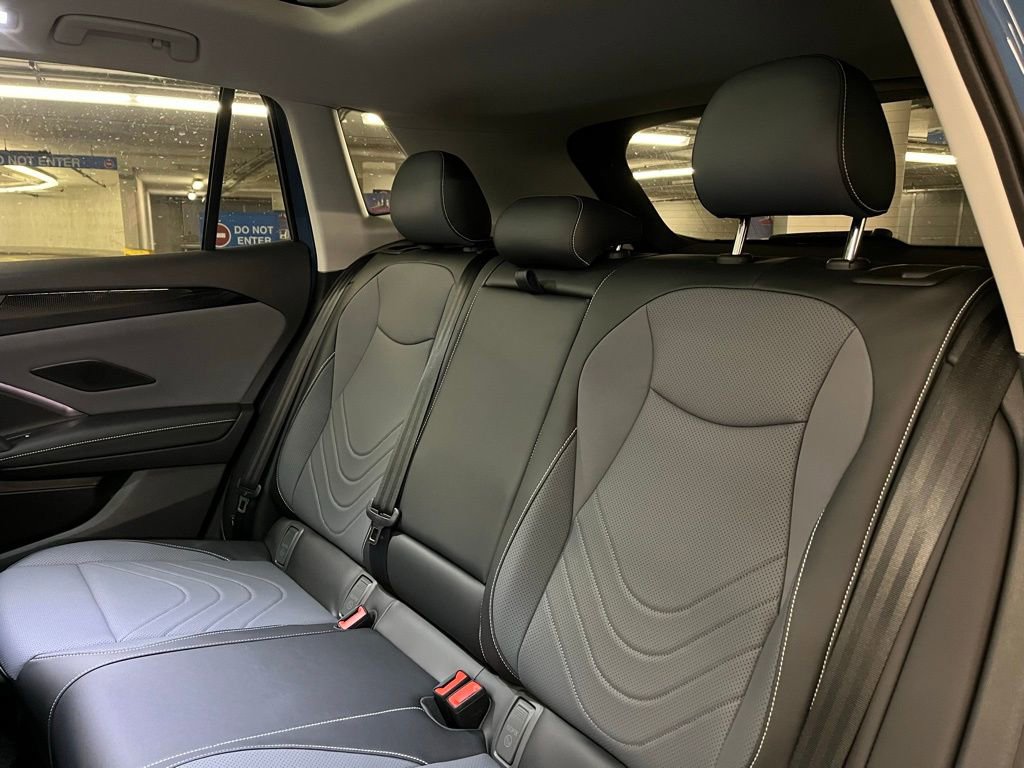 New 2026 Volkswagen Tiguan SE R-Line AWD/4WD image 25
